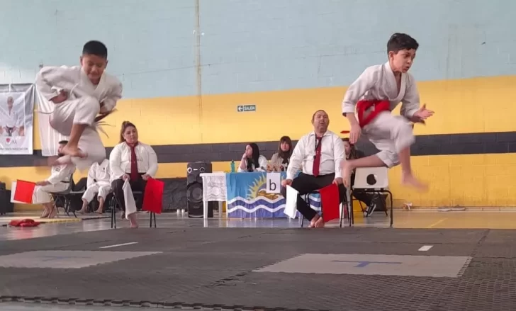 Más de 200 karatekas participaron del torneo provincial de la Shotokan JKA
