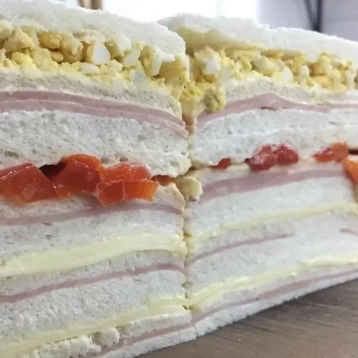 Cómo mantener frescos los sándwiches de miga en la heladera
