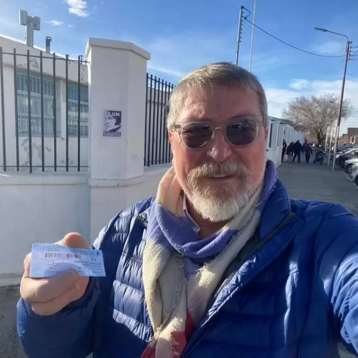 Votó Sebastián Puig: “No hay nada más importante hoy que votar y expresar nuestras ideas”