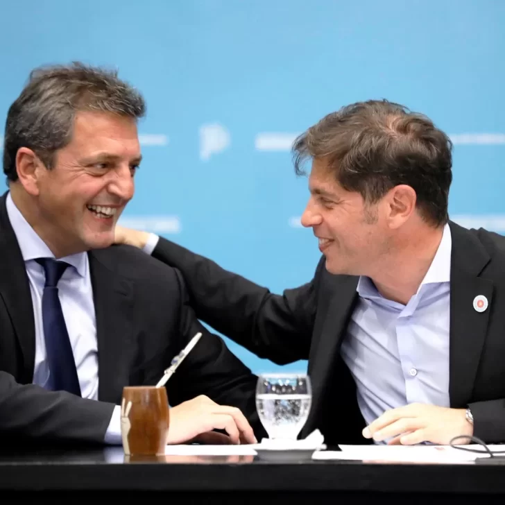 Sergio Massa y Axel Kicillof cierran la campaña bonaerense con un acto en Merlo