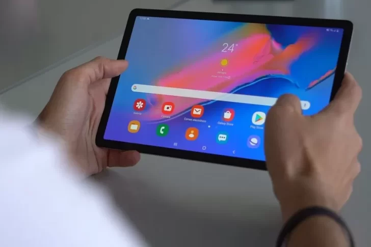 Tablets gratis para jubilados, AUH y monotributistas: cuáles son los requisitos 