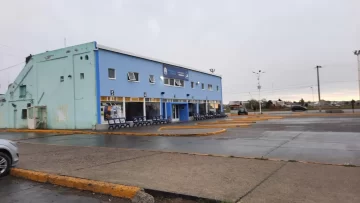 Vecino de Río Gallegos fue brutalmente golpeado entre cinco personas y abandonado semidesnudo en la ruta Vecino de Río Gallegos fue brutalmente golpeado entre cinco personas y abandonado semidesnudo en la ruta