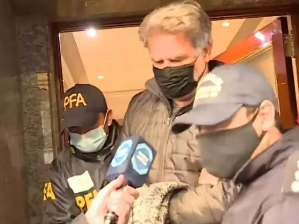 El “Teto” Medina declara ante la Justicia por su vinculación con el centro terapéutico “La razón de vivir” El “Teto” Medina declara ante la Justicia por su vinculación con el centro terapéutico “La razón de vivir”