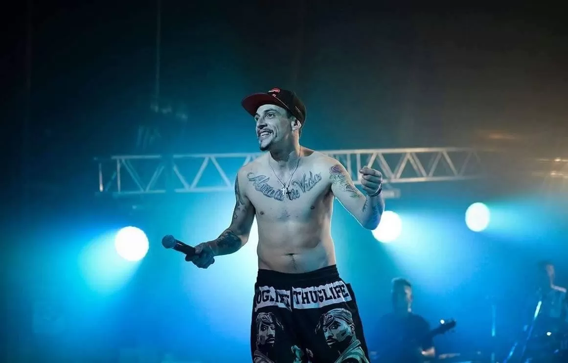 Detuvieron a “Tito”, el cantante de La Liga, acusado de abuso sexual de menores Detuvieron a “Tito”, el cantante de La Liga, acusado de abuso sexual de menores