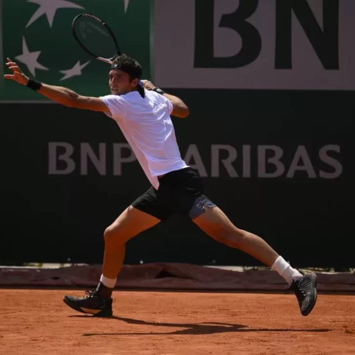 Tomás Etcheverry aplastó a Coric y se metió en los octavos de final de Roland Garros Tomás Etcheverry aplastó a Coric y se metió en los octavos de final de Roland Garros