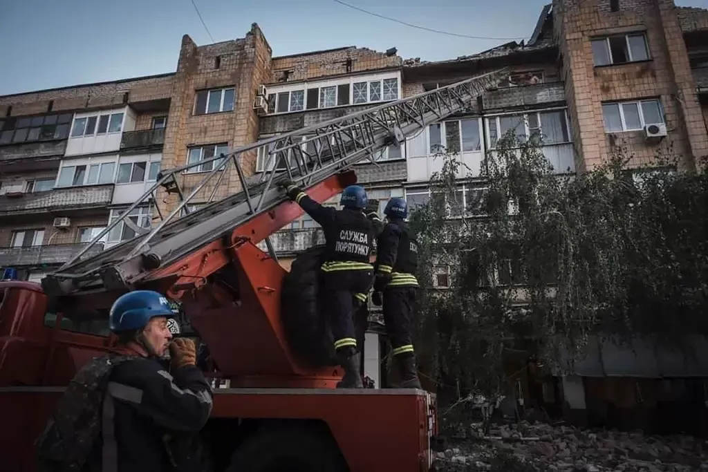Al menos 7 muertos tras bombardeo ruso en el este de Ucrania
