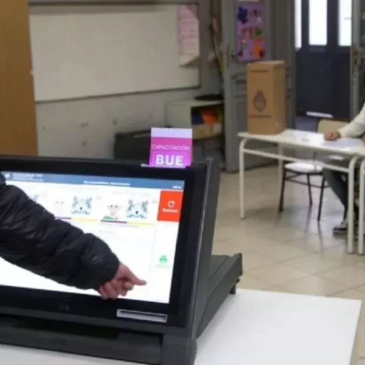 Tras las múltiples fallas y la advertencia de Servini, ¿qué dijo la empresa proveedora del voto electrónico?