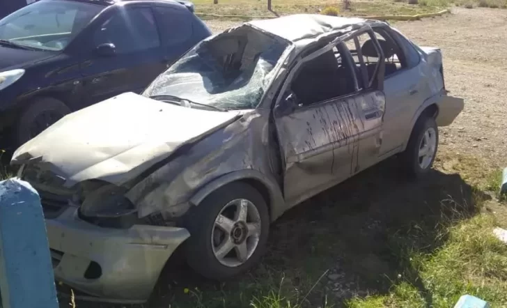 Una mujer de Río Gallegos está grave tras un fuerte vuelco camino a Bariloche