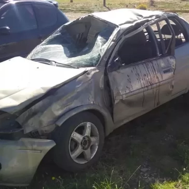 Una mujer de Río Gallegos está grave tras un fuerte vuelco camino a Bariloche