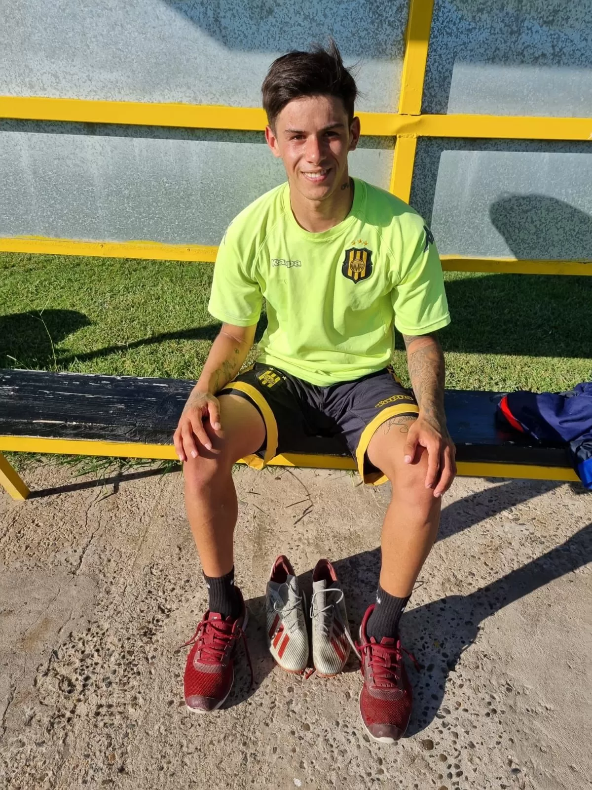 Mariano Velásquez, defensor de Río Gallegos, dejó Atlético Boxing Club y se sumó a Olimpo Mariano Velásquez, defensor de Río Gallegos, dejó Atlético Boxing Club y se sumó a Olimpo