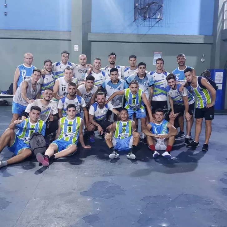 Opción Joven: Ivan Jones e Ignacio Silva, los dos futbolistas de Río Gallegos, jugaron ante Racing Opción Joven: Ivan Jones e Ignacio Silva, los dos futbolistas de Río Gallegos, jugaron ante Racing