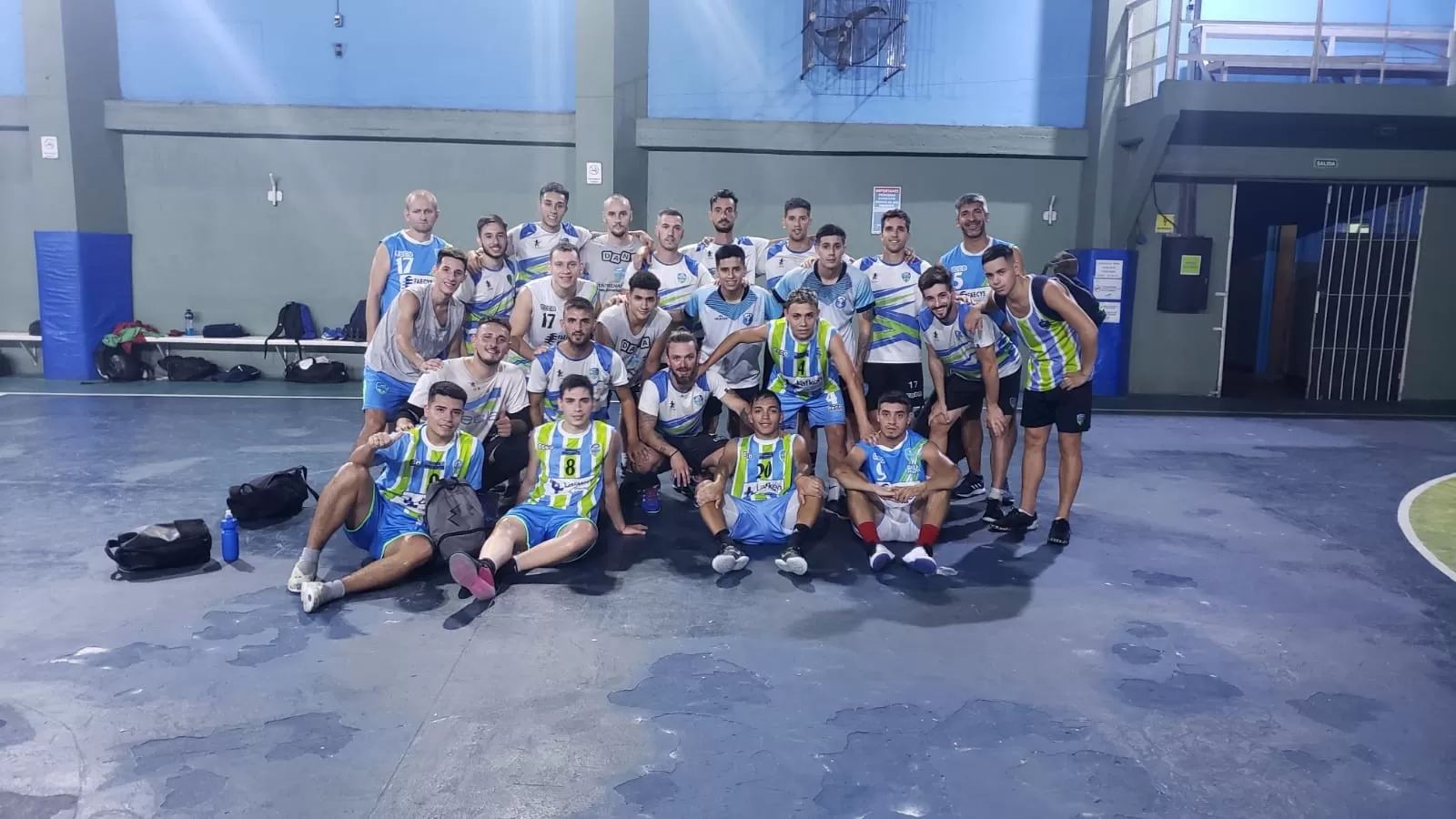 Opción Joven: Ivan Jones e Ignacio Silva, los dos futbolistas de Río Gallegos, jugaron ante Racing Opción Joven: Ivan Jones e Ignacio Silva, los dos futbolistas de Río Gallegos, jugaron ante Racing