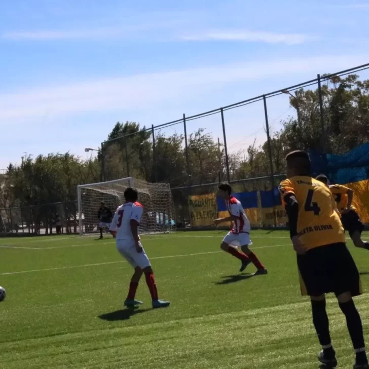 Liga Norte de Santa Cruz: la 5° de Talleres de Caleta Olivia festejó en cancha la consagración con un 5-0