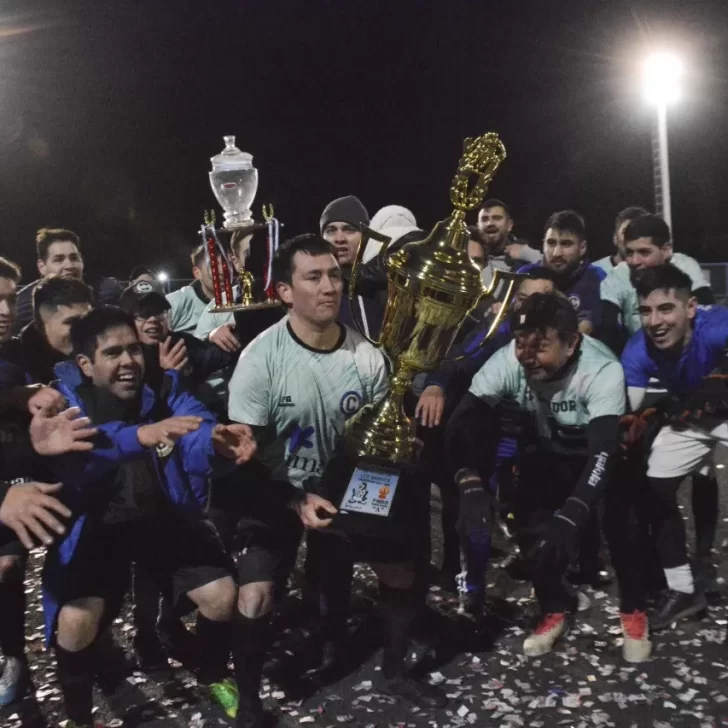 Fútbol de los Barrios: ¡El Cóndor campeón! Los de Ojeda se quedaron con la corona ante UPP