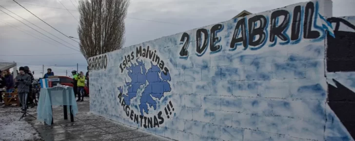 Barrio 2° de Abril: un mural representado con el corazón y un homenaje a Malvinas
