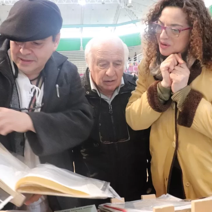 La increíble historia del “reencuentro” de dos grandes escritores amigos en la Feria del Libro Infantil y Juvenil