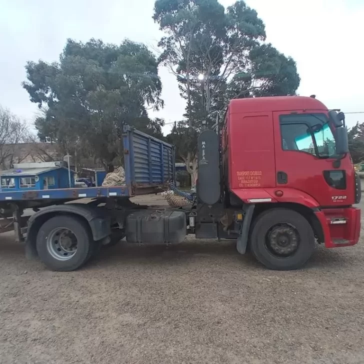 Secuestraron el camión del que se desprendió el malacate que provocó la muerte del periodista Antonio Barra Secuestraron el camión del que se desprendió el malacate que provocó la muerte del periodista Antonio Barra