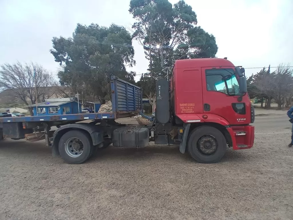 Secuestraron el camión del que se desprendió el malacate que provocó la muerte del periodista Antonio Barra Secuestraron el camión del que se desprendió el malacate que provocó la muerte del periodista Antonio Barra