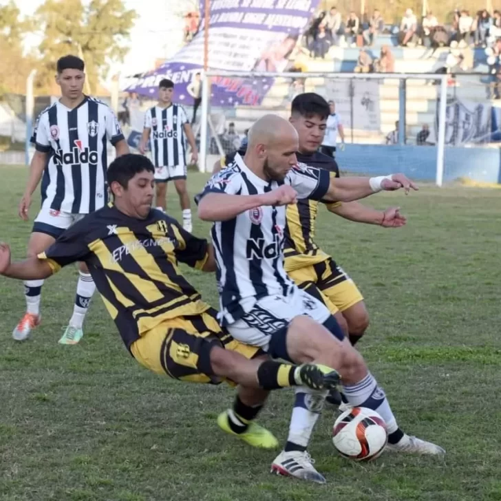 “Toro” cerrado: el delantero Francisco Leonetti es la nueva incorporación del Atlético Boxing Club “Toro” cerrado: el delantero Francisco Leonetti es la nueva incorporación del Atlético Boxing Club