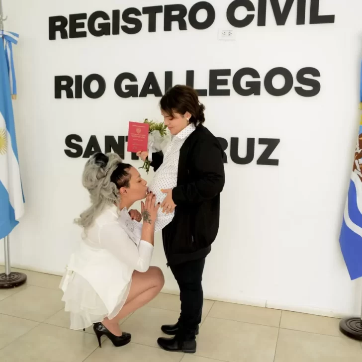 La historia de Emma y Alison: el primer matrimonio trans de Santa Cruz