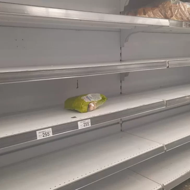 Fin de semana amargo en los supermercados: ¿por qué falta el azúcar en las góndolas?