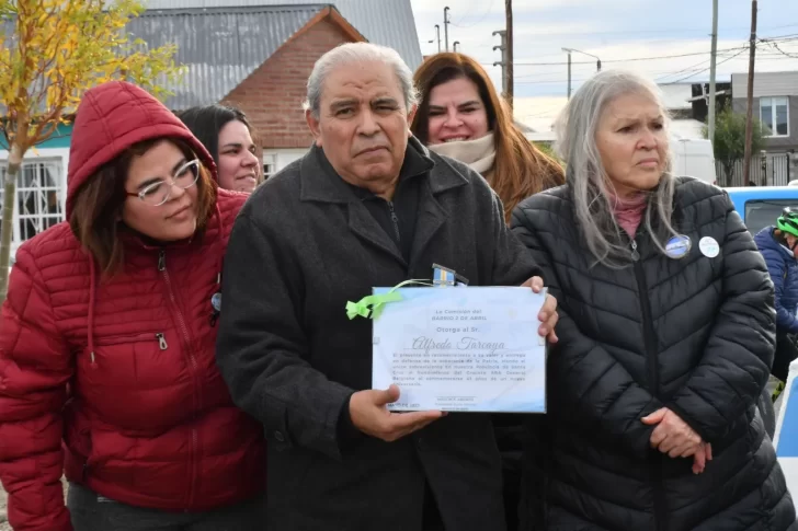 Crónica del emotivo homenaje al sobreviviente del Crucero General Belgrano