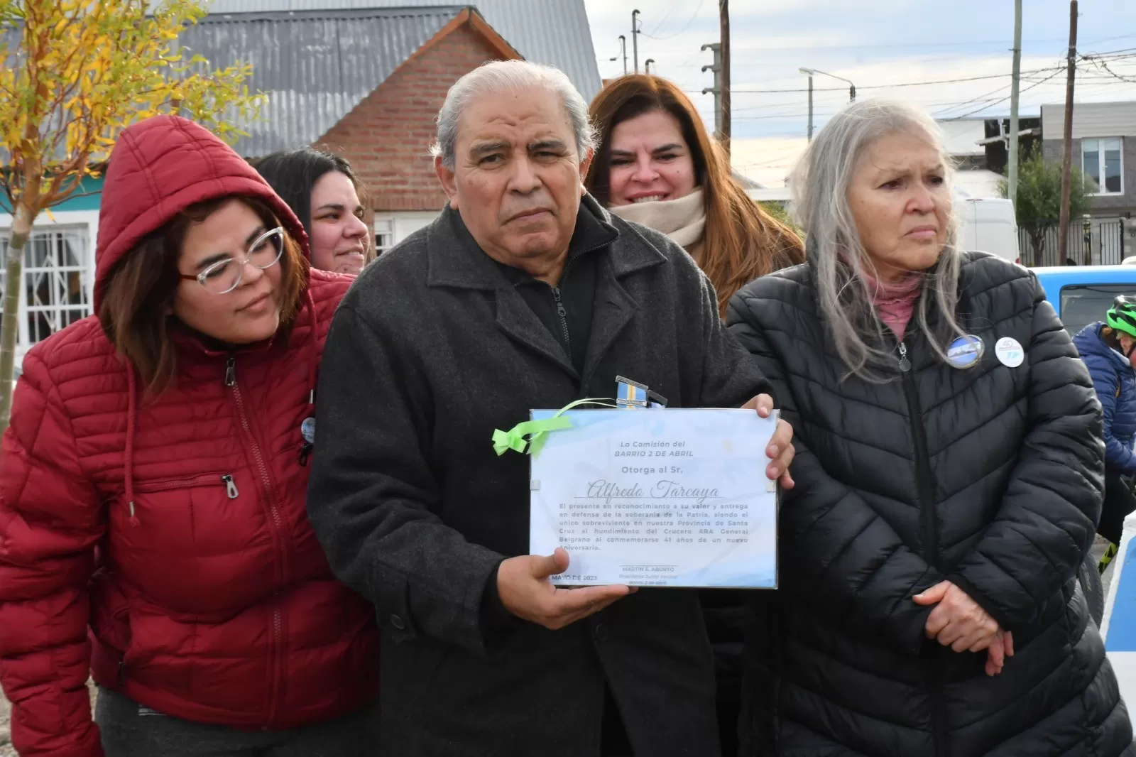 Crónica del emotivo homenaje al sobreviviente del Crucero General Belgrano