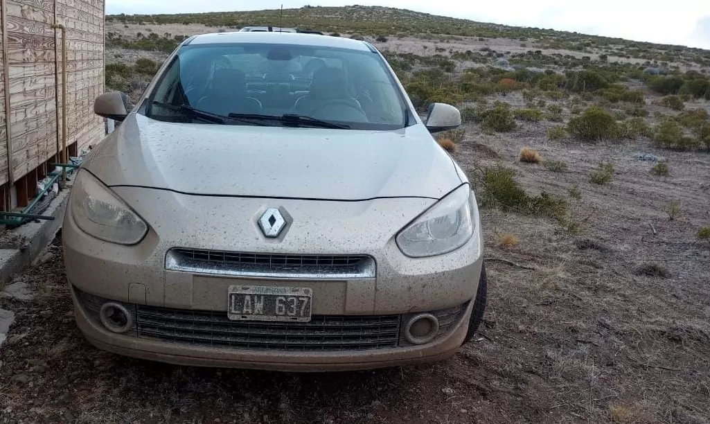 Se robaron un auto en Pico Truncado y apareció en Caleta Olivia en estado de abandono