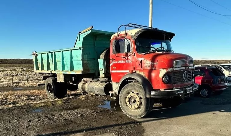Quisieron robar en el yacimiento de Punta Loyola y los atraparon cuando escapaban en un camión