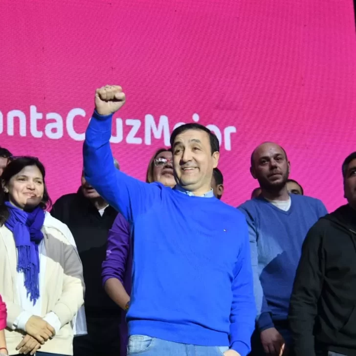 Pablo Grasso cierra su campaña para gobernador con un multitudinario acto en el Boxing