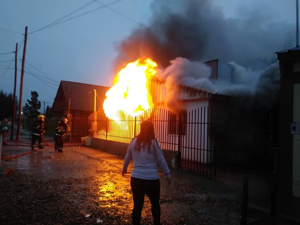 Piden donaciones para la familia de Las Heras que perdió todo en un incendio