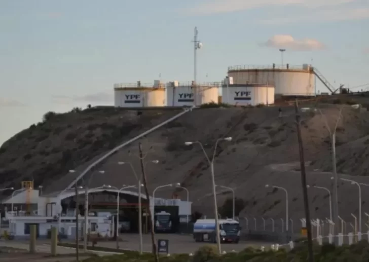 YPF rechazó el bloqueo de sus yacimientos en Chubut