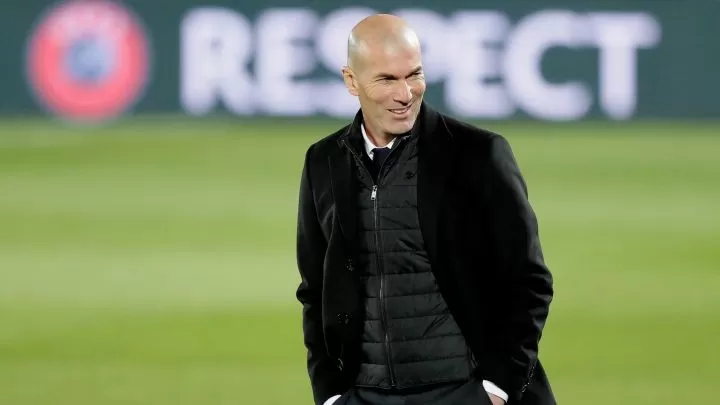 Zinedine Zidane podría ser el sucesor de Mauricio Pochettino en el PSG