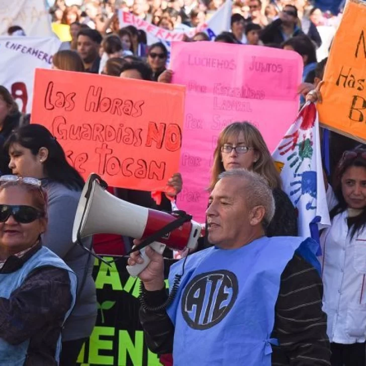 En Comodoro también le pidieron explicaciones a Linares