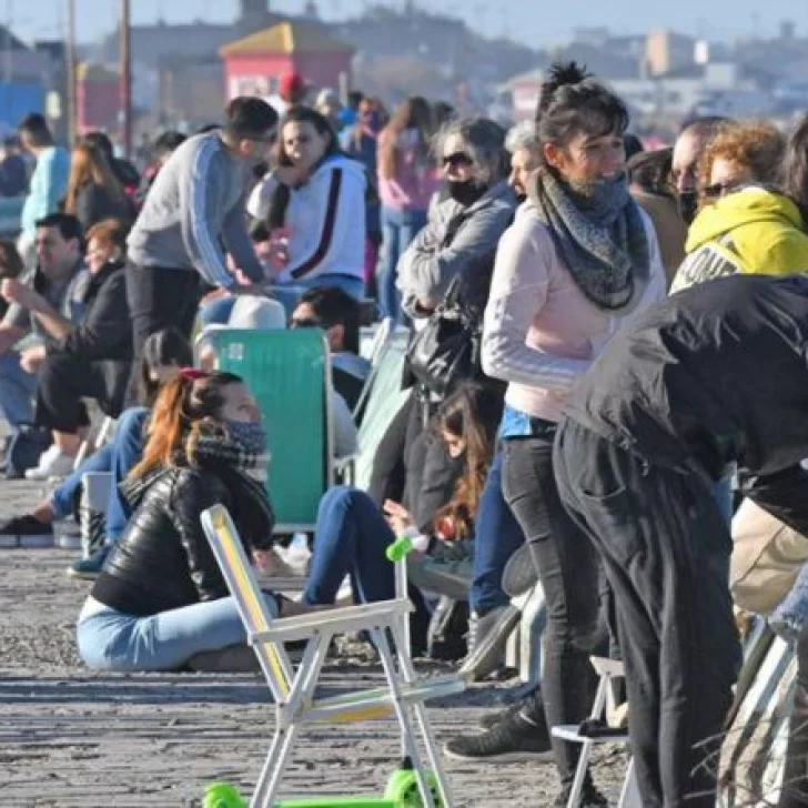 Explotó de gente Playa Unión: no hubo barbijos ni distancia y preocupa la falta de conciencia Explotó de gente Playa Unión: no hubo barbijos ni distancia y preocupa la falta de conciencia