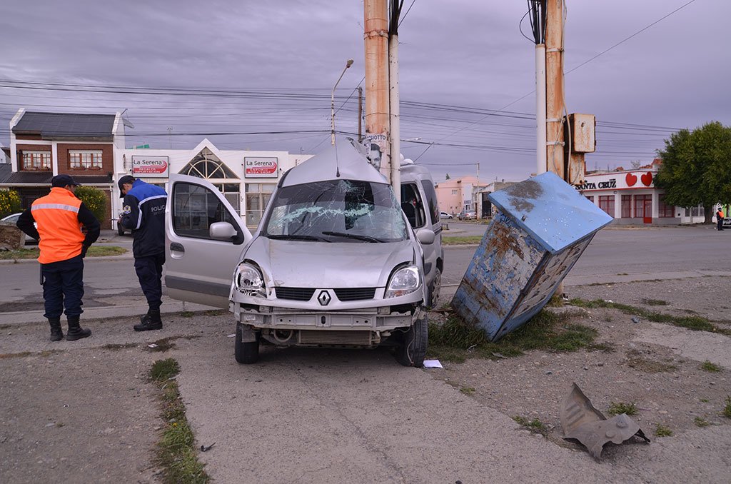 Continúa grave la mujer  accidentada en Av. Perón