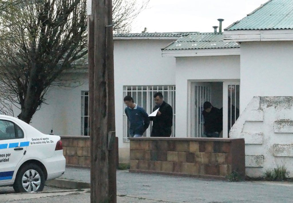 La Policía detuvo a dos de los acusados del robo a la panadería La Policía detuvo a dos de los acusados del robo a la panadería
