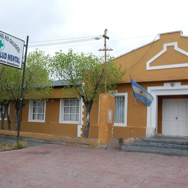 Agredió a su esposo y fue internada en el Centro de Salud Mental