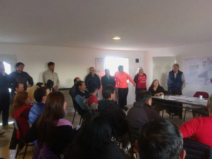 Gobierno se reunió con vecinos por Municipalización de San Benito