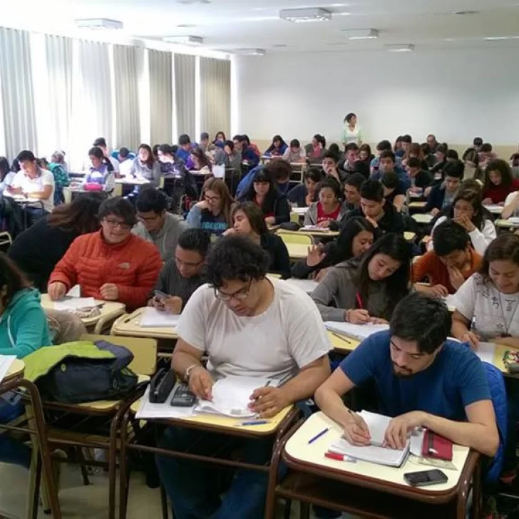 Más de 3.000 ingresantes en el inicio de cursadas universitarias