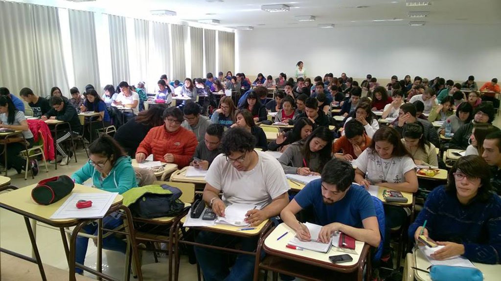 Más de 3.000 ingresantes en el inicio de cursadas universitarias