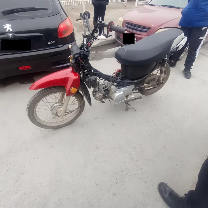 “Buenas, ¿sigue disponible?”: le robó la moto a un policía, la ofreció en las redes y lo detuvieron