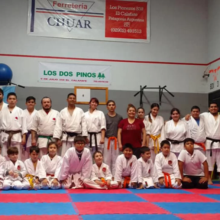 Romero visitó la  escuela de El Calafate