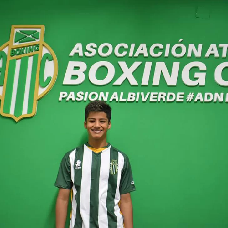 Luciano Arias lleva sus  goles a La Paternal