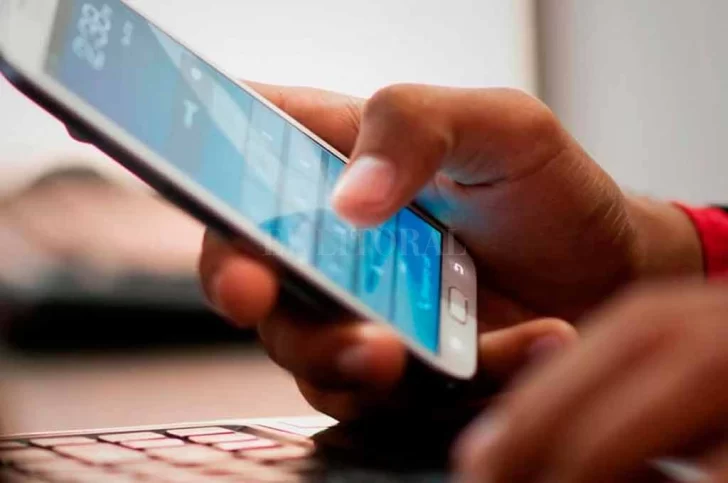 El Senado aprobó un proyecto en defensa de los usuarios de telefonía celular