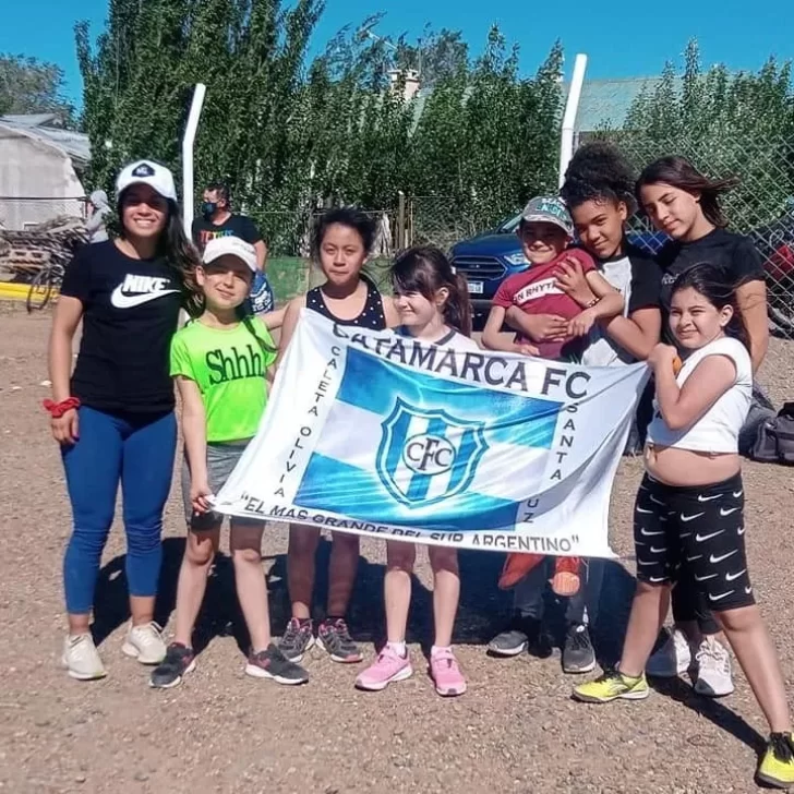 Catamarca FC de Caleta Olivia apuesta al crecimiento de la escuela de atletismo de Niahüe Pozo