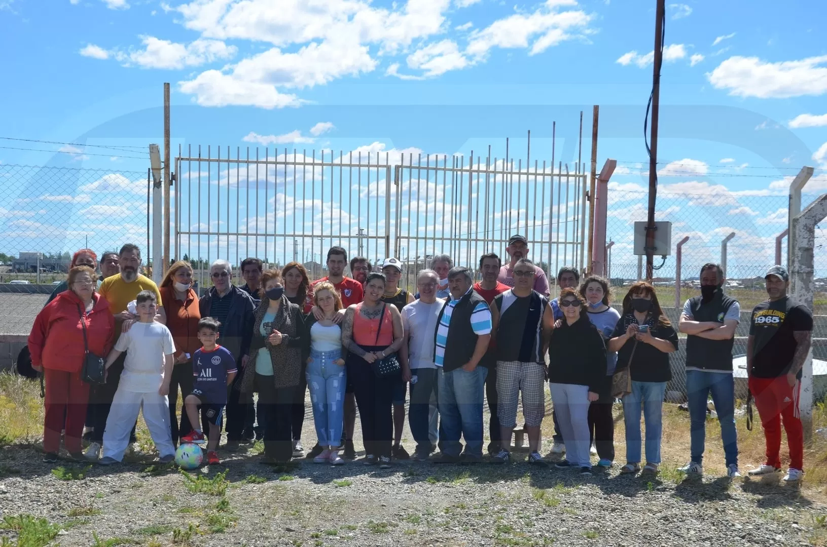 Homenaje para “Flecha” Vera que ya descansa en la cancha de Independiente que lleva su nombre Homenaje para “Flecha” Vera que ya descansa en la cancha de Independiente que lleva su nombre