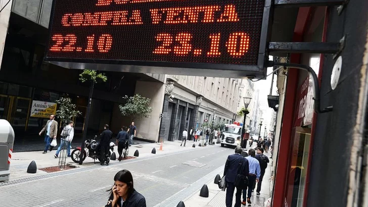 Tensión cambiaria: Pese a las señales, el dólar volvió a subir