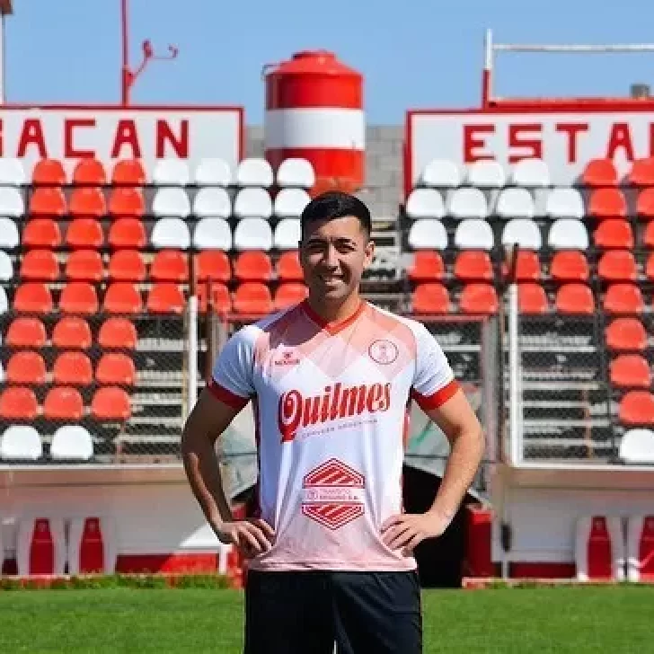 José Chacón, futbolista de Huracán de Comodoro, habló tras su doble fractura: “Rescato que no me tengo que operar”