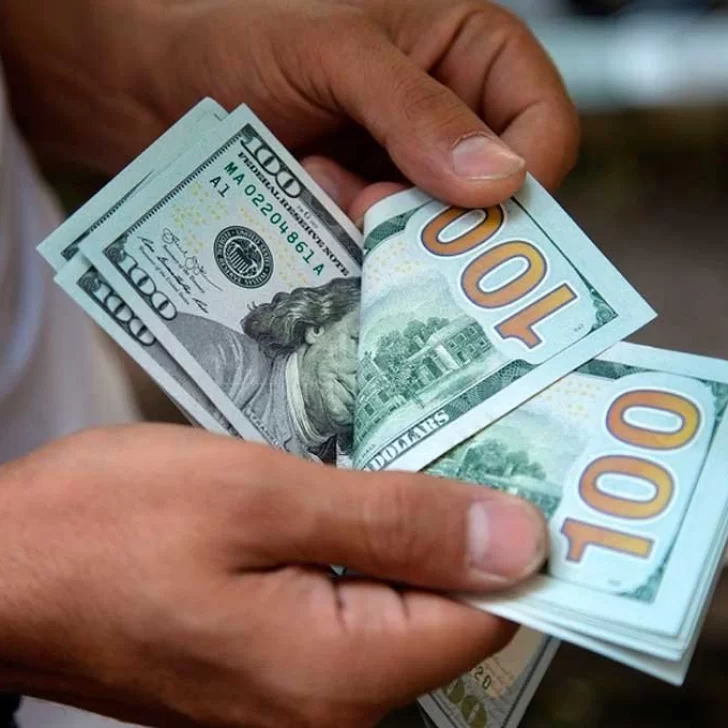 Dólar blue rompió récord y trepó hasta $178